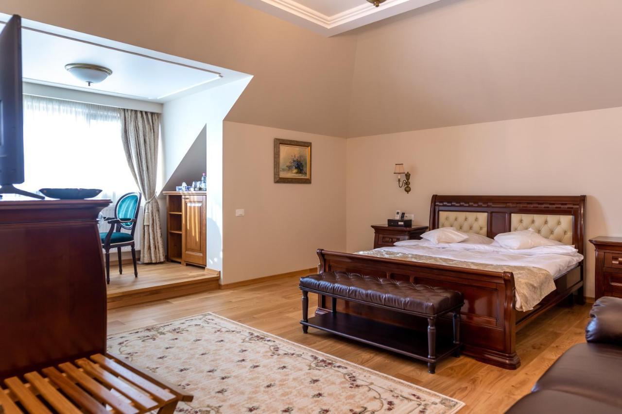 Conacul Cornu 1945 Otel Cornu de Jos Dış mekan fotoğraf